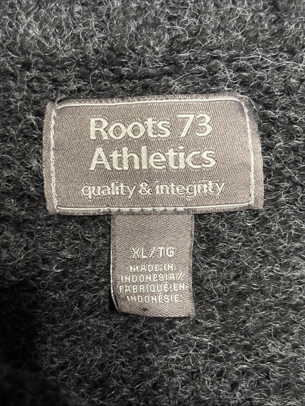 Roots 73 Athletics Men’s XL Charcoal Grey Knit Button Mock Neck Sweater - Picture 2 of 6
